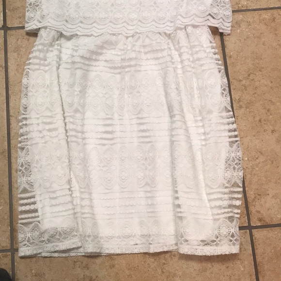 Dress - Picture 3 of 3